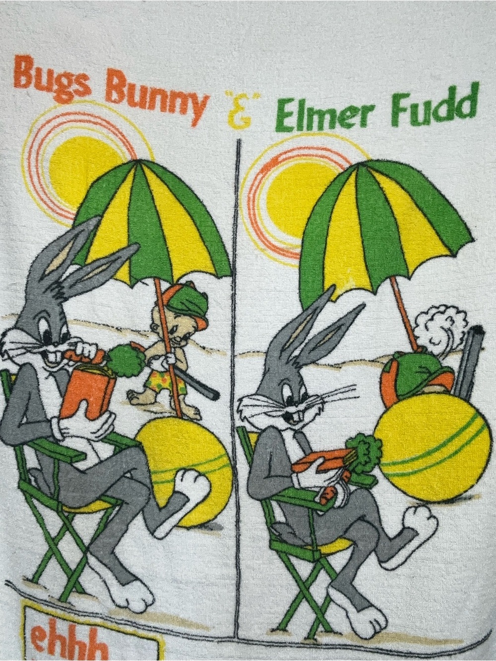 Vintage 1978 Bugs Bunny & Elmer Fudd Beach Towel - White with Yellow & Green - Picture 2 of 7